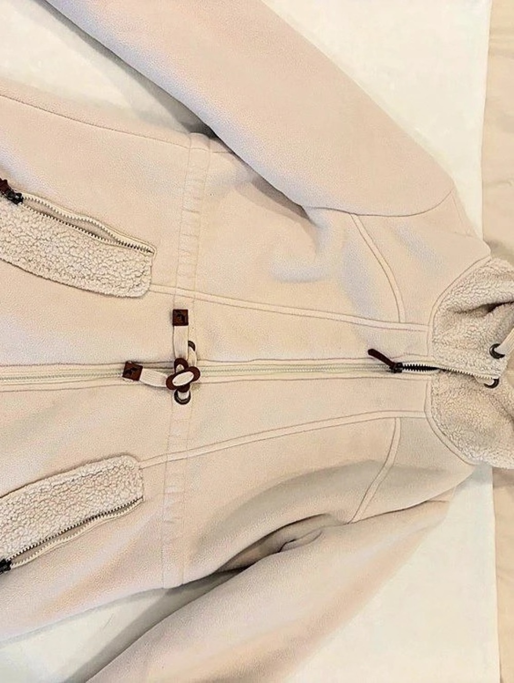 Koolaburra by UGG Bonded Fleece & Sherpa Jacket with Cinch Waist Cream Medium